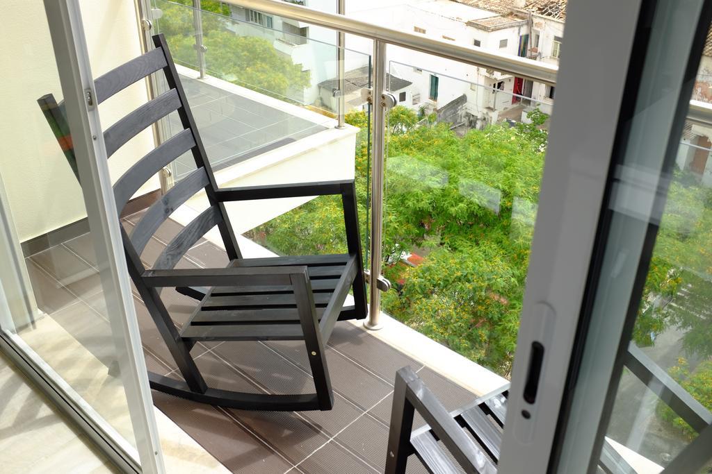 D_Loft Downtown Διαμέρισμα Αλμπουφέιρα Δωμάτιο φωτογραφία